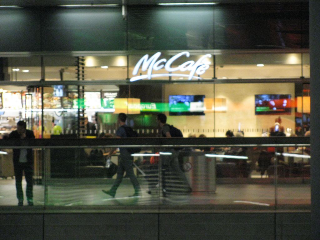 Nutzerfoto 23 McDonald's und McCafé - im Berliner HBf (Hauptbahnhof)