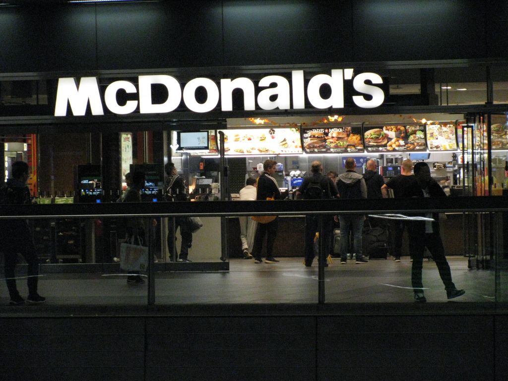 Nutzerfoto 22 McDonald's und McCafé - im Berliner HBf (Hauptbahnhof)