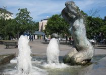 Bild zu Franz-Neumann-Platz mit Springbrunnen
