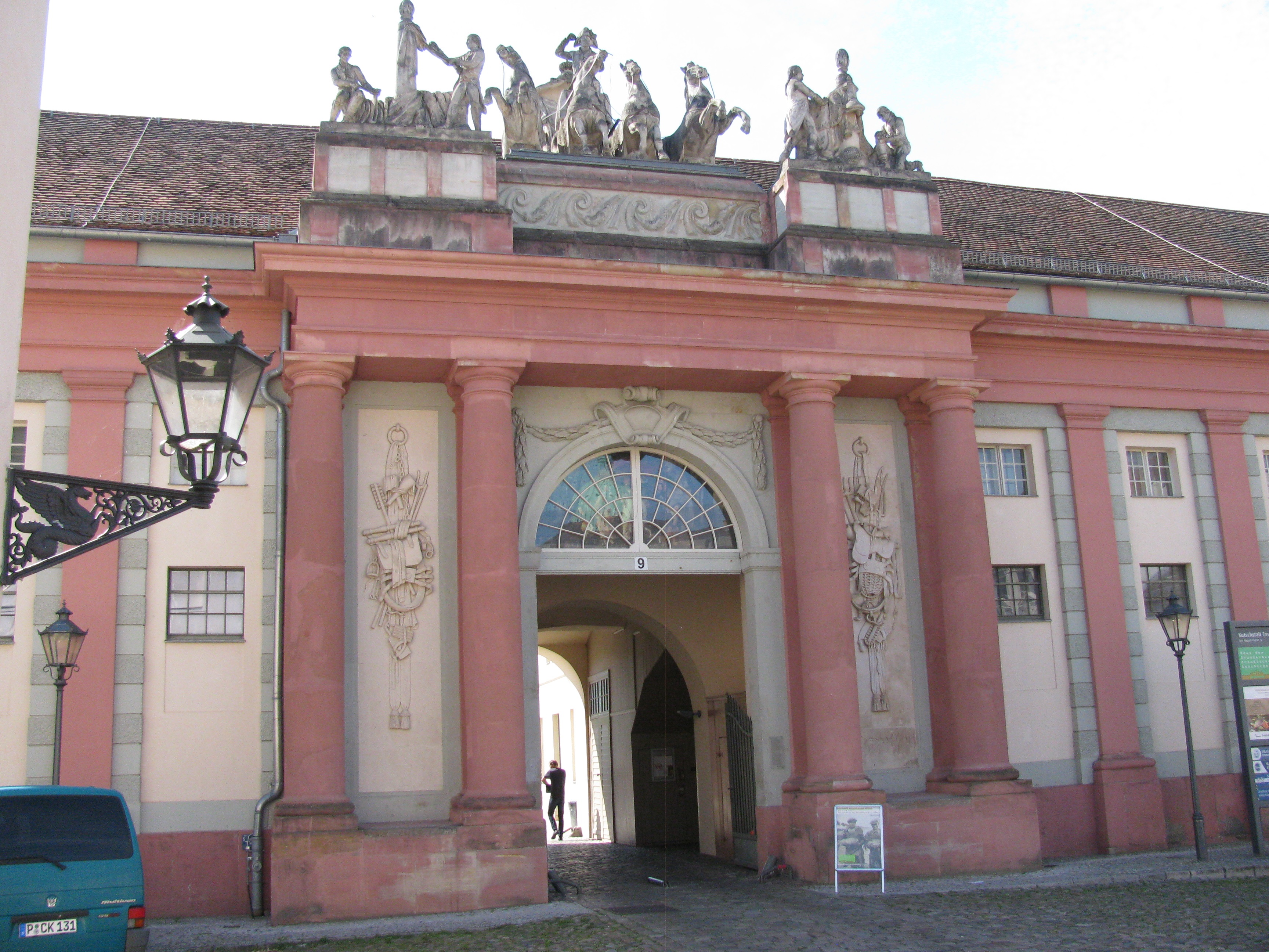 Das Museum im Juli 2017. Der Bau - ein wichtiger Potsdamer Kulturschatz!!!:)