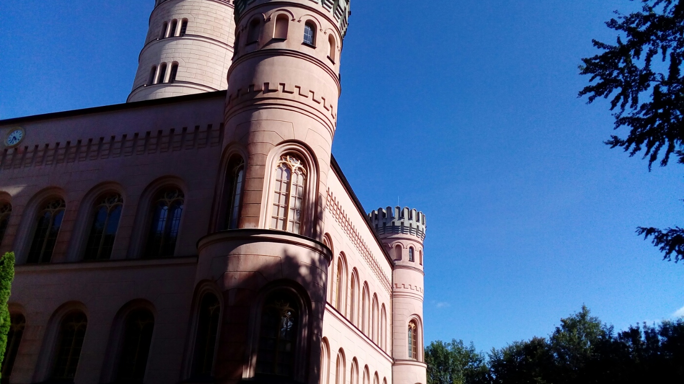 Bild 1 Schloss Teutschenthal Gebr. Wentzel in Teutschenthal