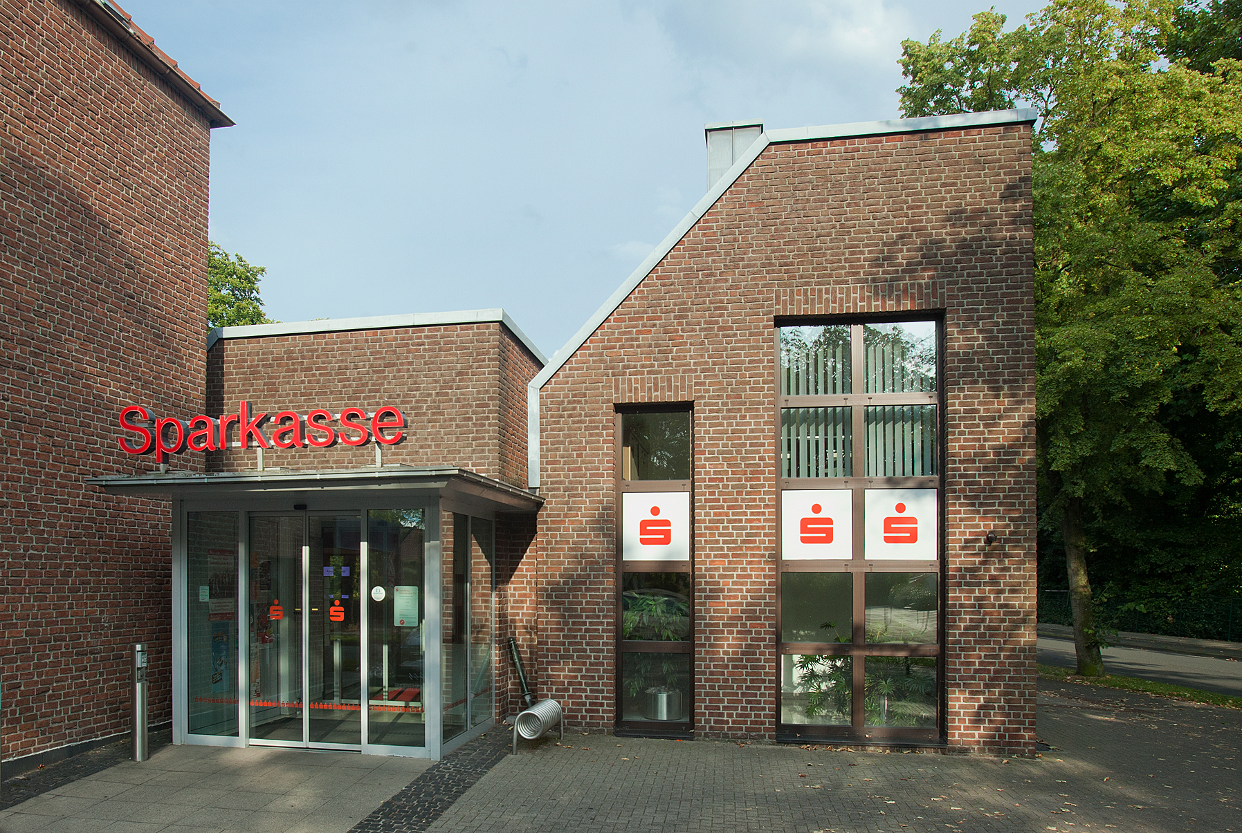 Bild 1 Sparkasse Münsterland Ost - Filiale Warendorfer Straße in Ahlen