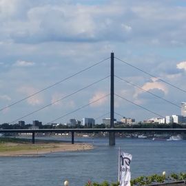 Oberkasseler Brücke in Düsseldorf