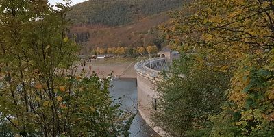 Edersee - Sperrmauer in Edertal