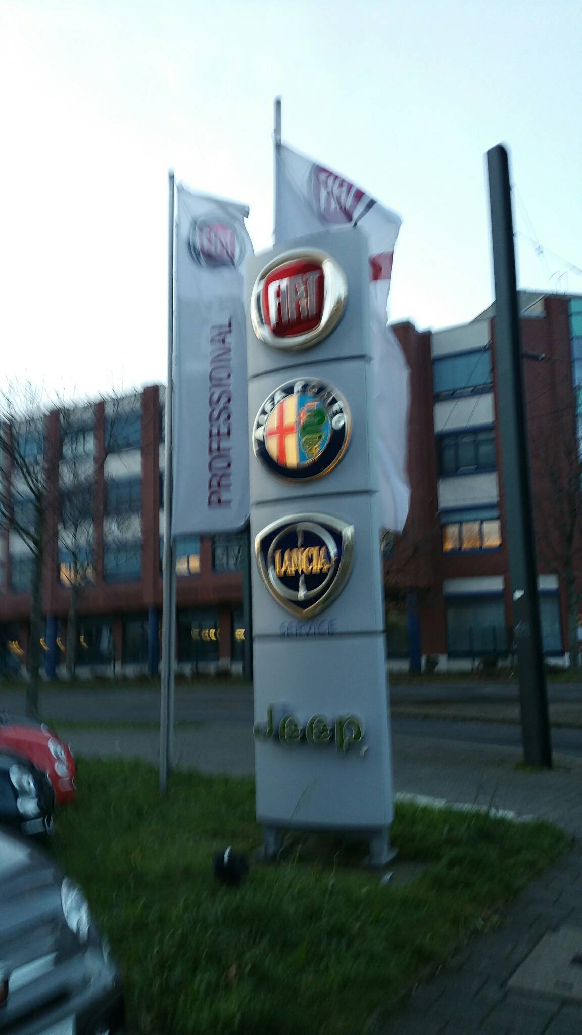 Bild 1 Fiat Automobil Vertriebs GmbH in Düsseldorf