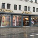 Tchibo Filiale mit Kaffee Bar in München