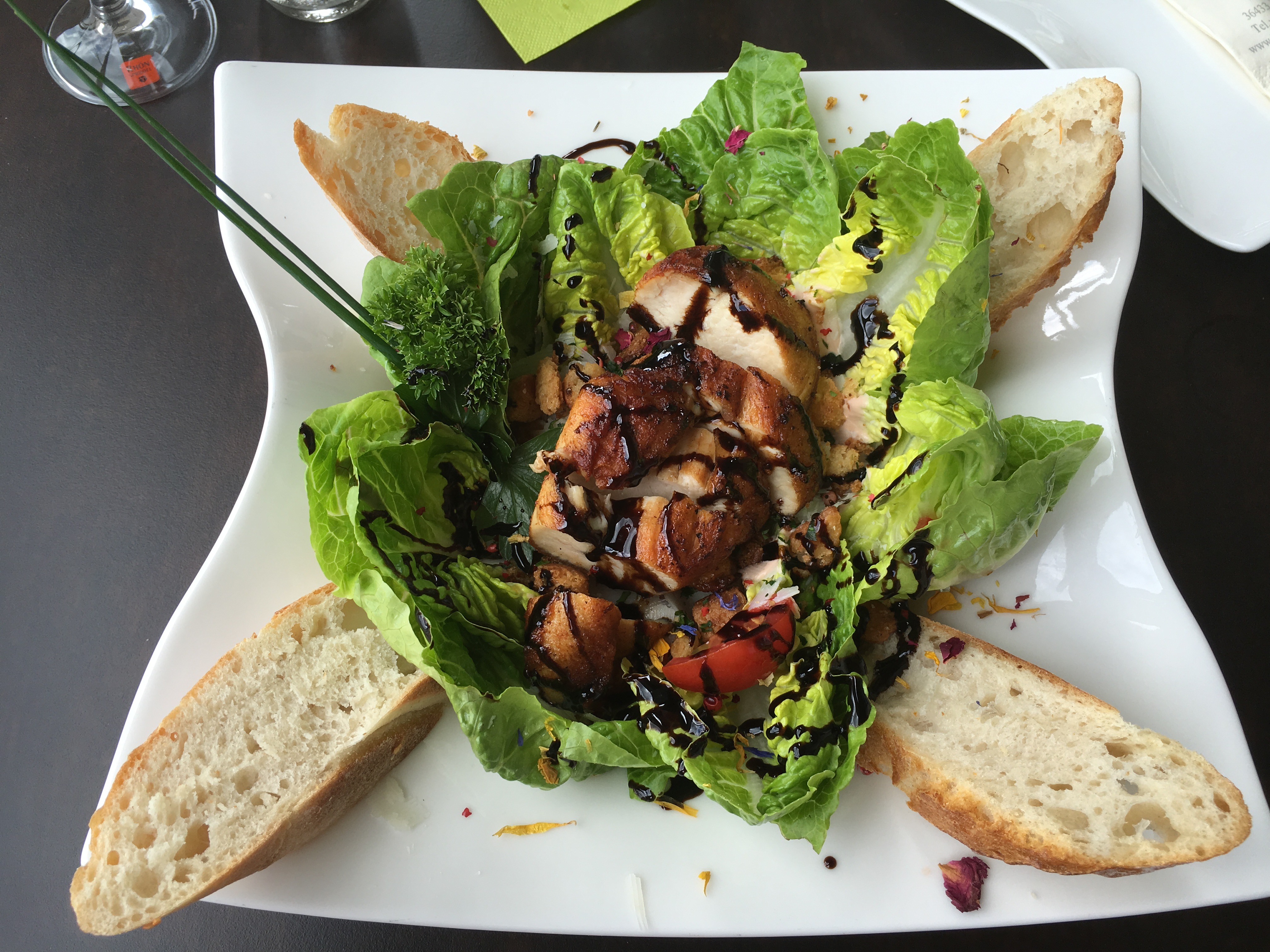 Caesar Salat