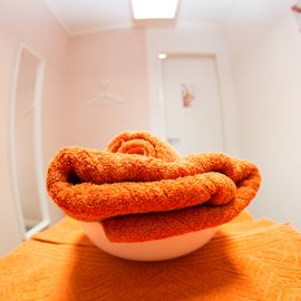 Senzera - Waxing, Sugaring & Kosmetikstudio in Hamburg-Bergedorf in Hamburg