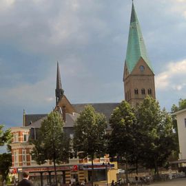 Die Propsteikirche vom alten Markt aus gesehen