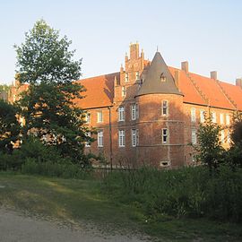 Ansicht des Schlosses von der linken Seite