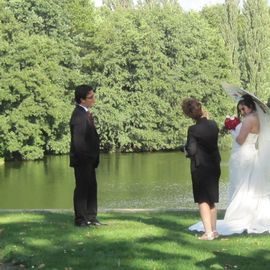 Stadtpark Bochum - schöner Hintergrund für Hochzeitsfotos