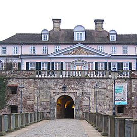 Schloss Pyrmont - Brücke als Zugang