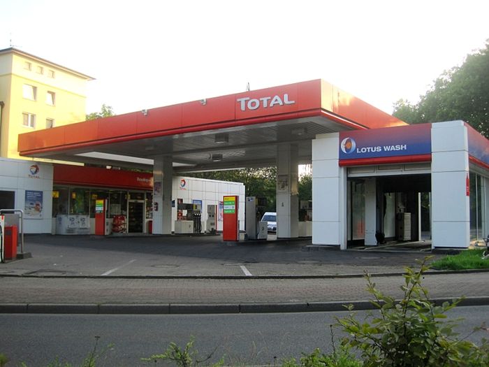 Total Tankstelle, Eickeler Bruch Ecke Kurhausstr.