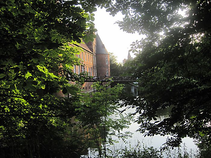 Brücke zum Restaurant