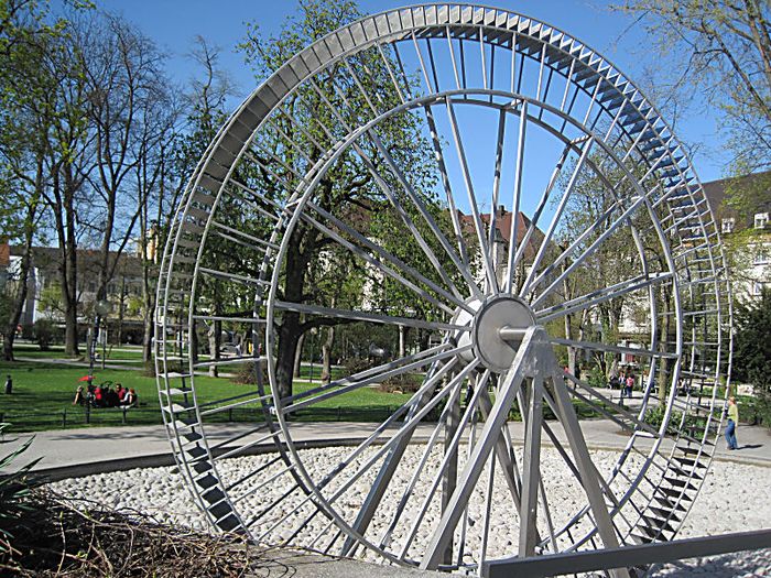 Blick vom Kulturzentrum in den Park