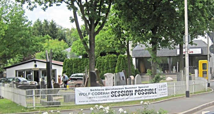 was für Opavati: Brotkorb - Bestattungshaus und Grabdenkmal von Brotkorb 