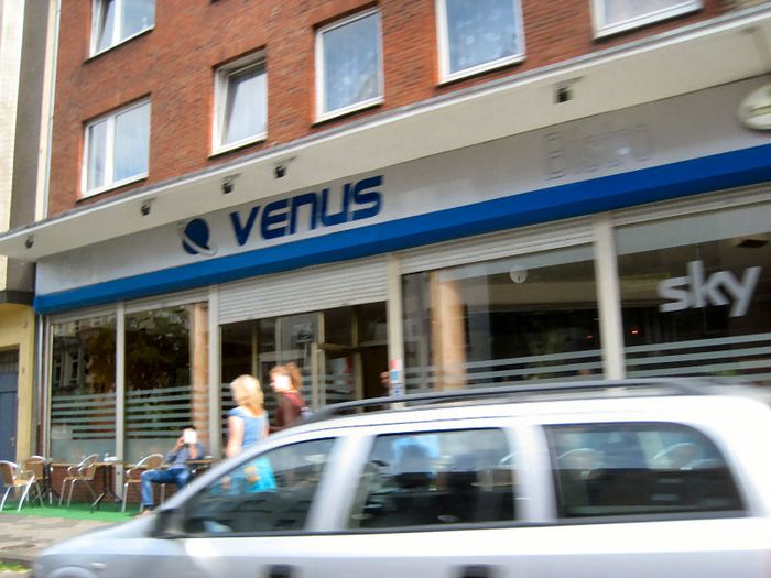Cafe Venus