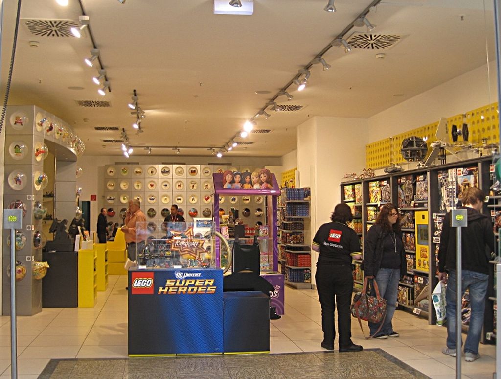 Nutzerfoto 5 LEGO GmbH LEGO Brand Store im Centro/Oberhausen Shop C 125