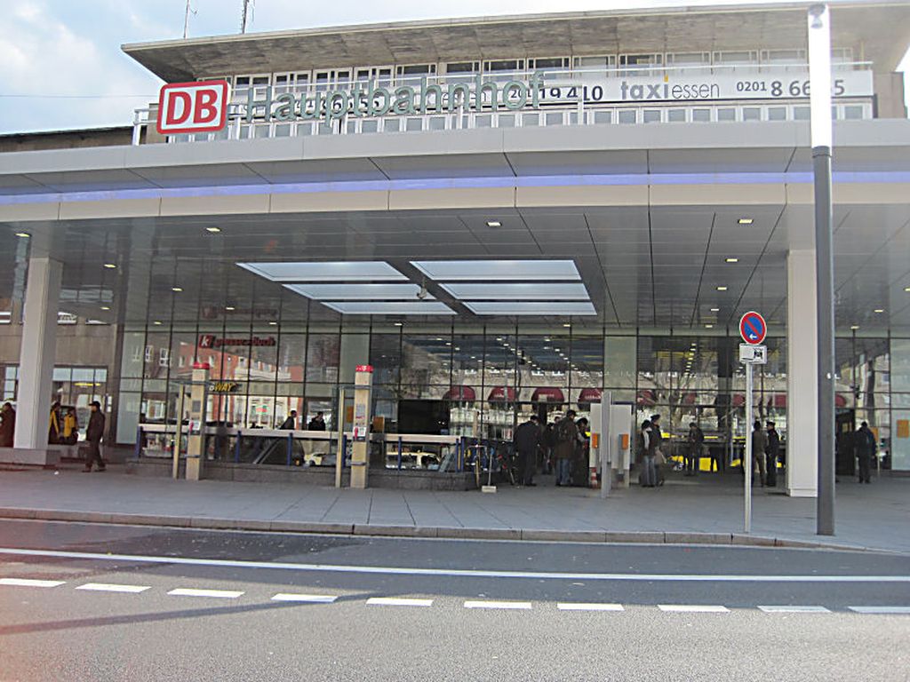 Nutzerfoto 9 Dönerhouse Essen Hauptbahnhof