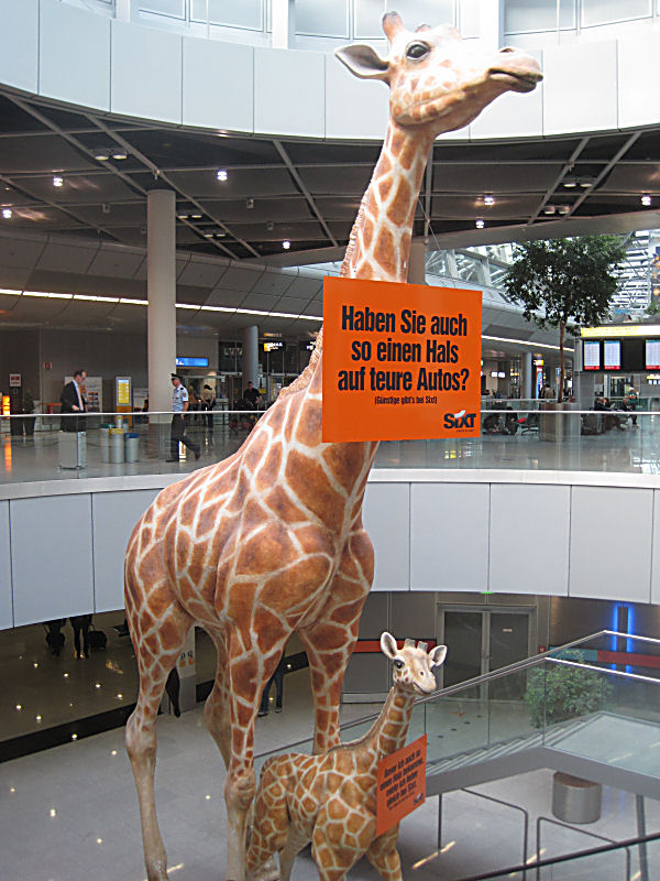 SIXT Werbung im Flughafen Düsseldorf