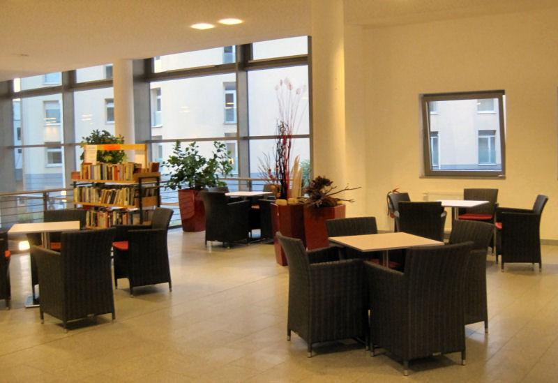 St. Josef-Hospital - Lounge
