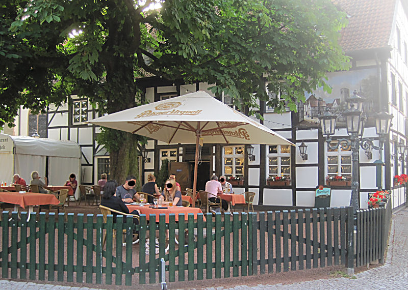 Biergarten vom Hotel Restaurant alt Westerholt im alten Dorf