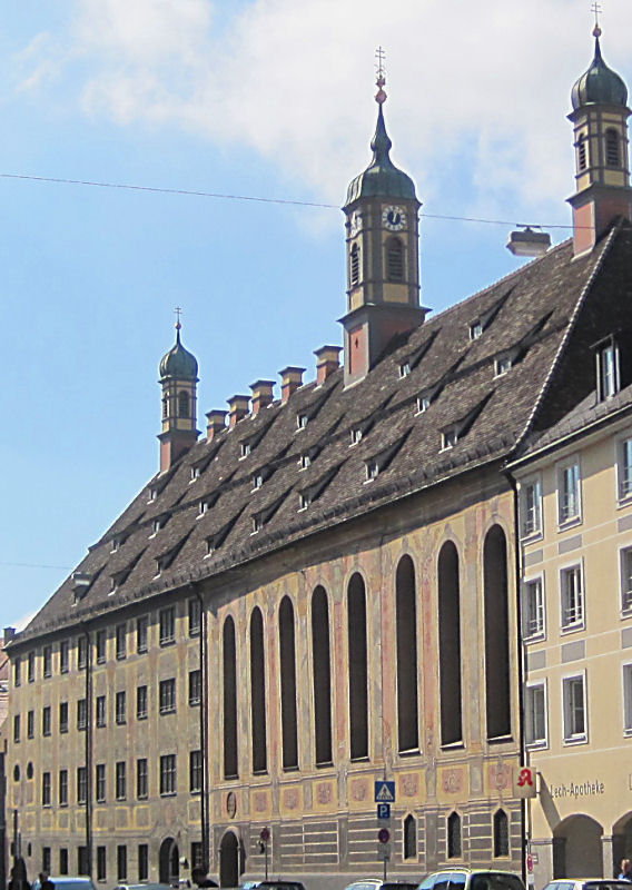 Der Kindergarten ist im alten Kloster