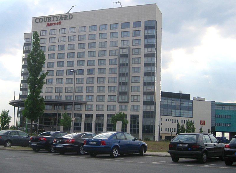 Courtyard Marriott, ideal für Schalke Fans, liegt direkt neben der Arena
