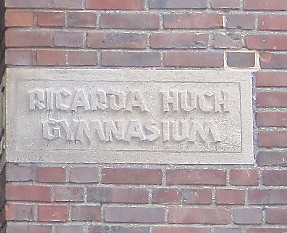 Bild 2 Ricarda-Huch-Gymnasium in Gelsenkirchen
