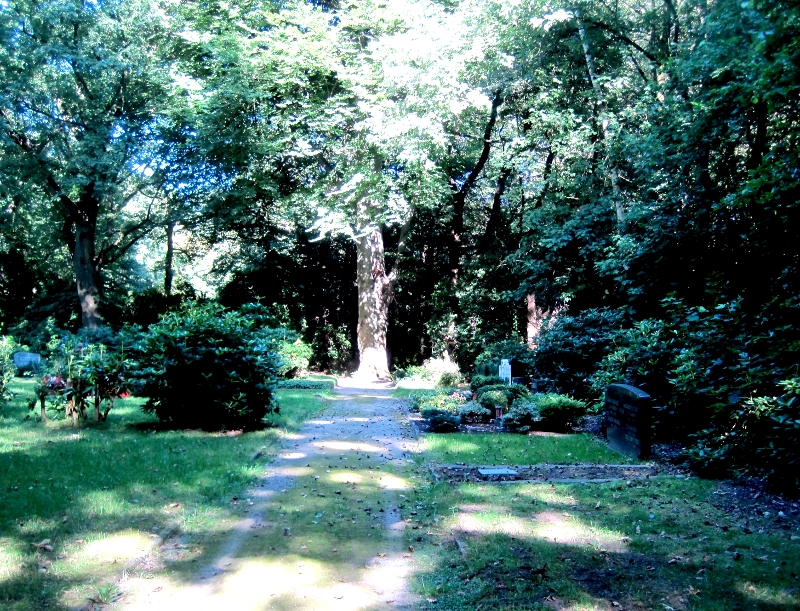 auf dem Waldfriedhof Wanne-Eickel