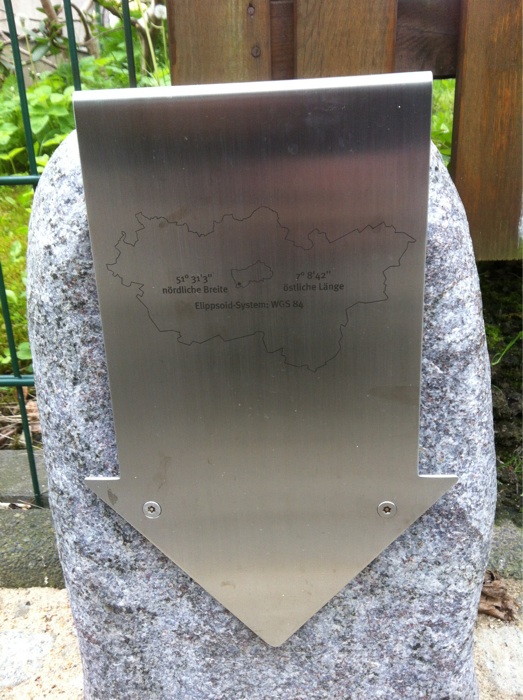 der Stein zeigt die Mitte des Ruhrgebiets