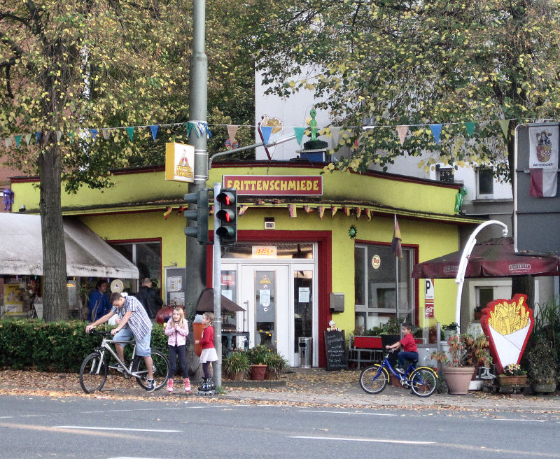 Bild 1 Imbiss & Pizzeria Frittenschmiede, Pizza-Taxi, Inh. Harry Benfer in Bochum