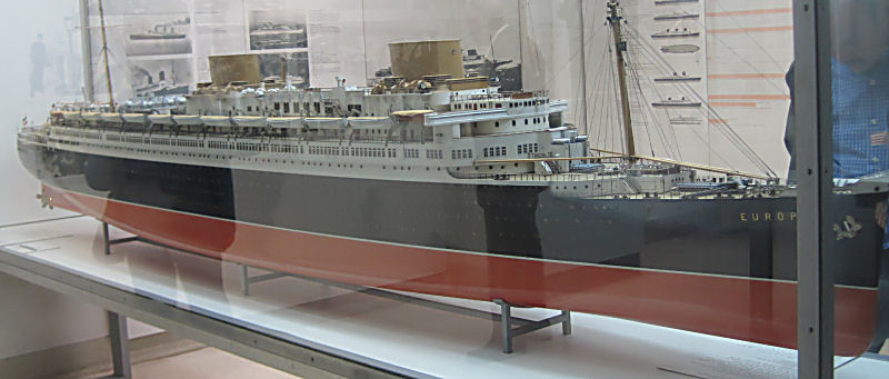 Deutsches Museum - großes Modell Boot
