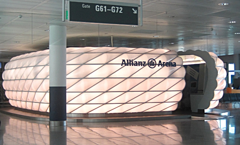 selbst ne Allianz Arena gibt es in Terminal 2