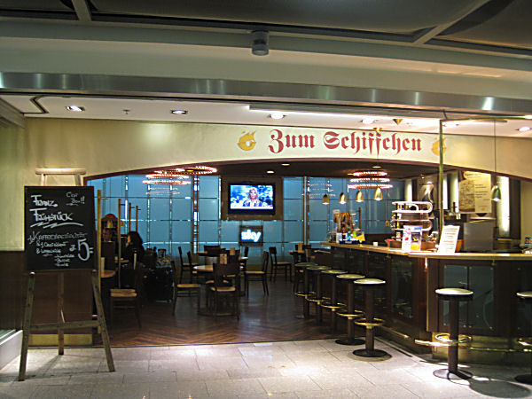 &quot;Flughafen-Ableger&quot; einer Düsseldorfer Institution: Brauerei Zum Schiffchen in der Altstadt
