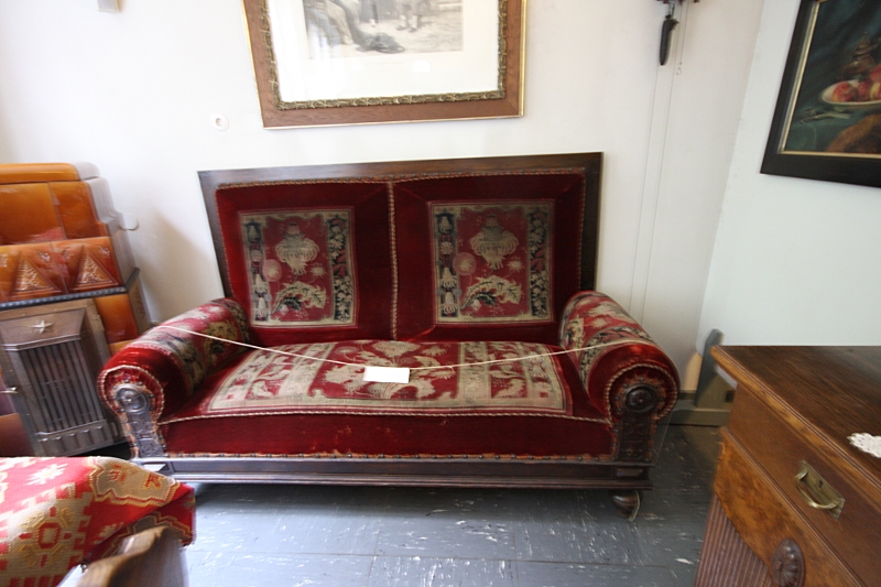 Heimatmuseum Wanne - die &quot;gute Stube&quot;: die Couch