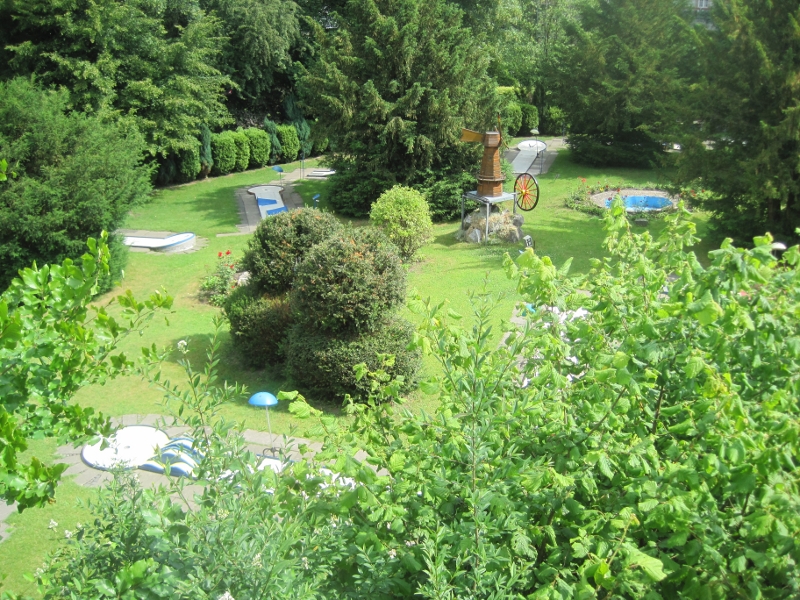 Die Minigolfanlage im Schlosspark