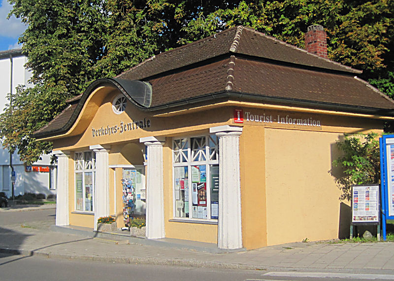 Tourist Information in Herrsching, gegenüber vom Bahnhof