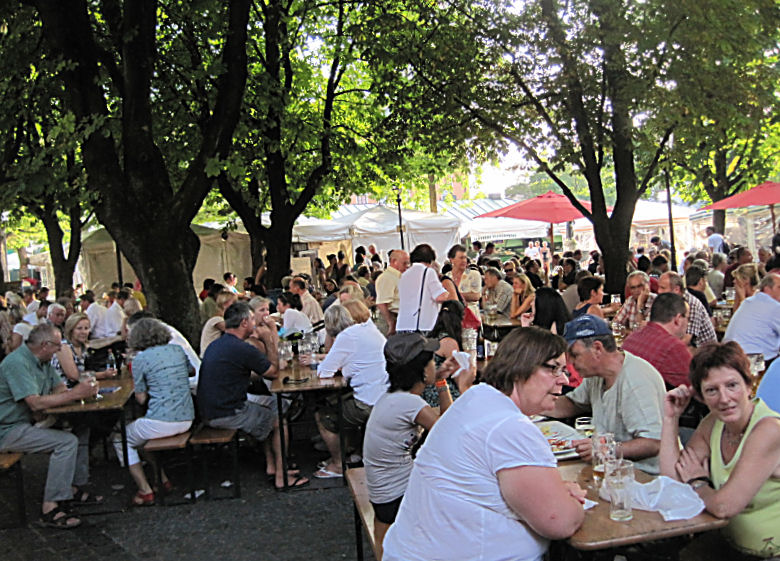 Biergarten auf dem Viktualienmarkt