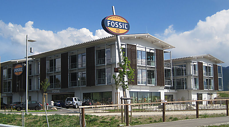 Der Hauptsitz von Fossil am Chiemsee