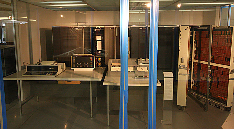 Deutsches Museum - Kommunikationstechnik: IBM 3024
