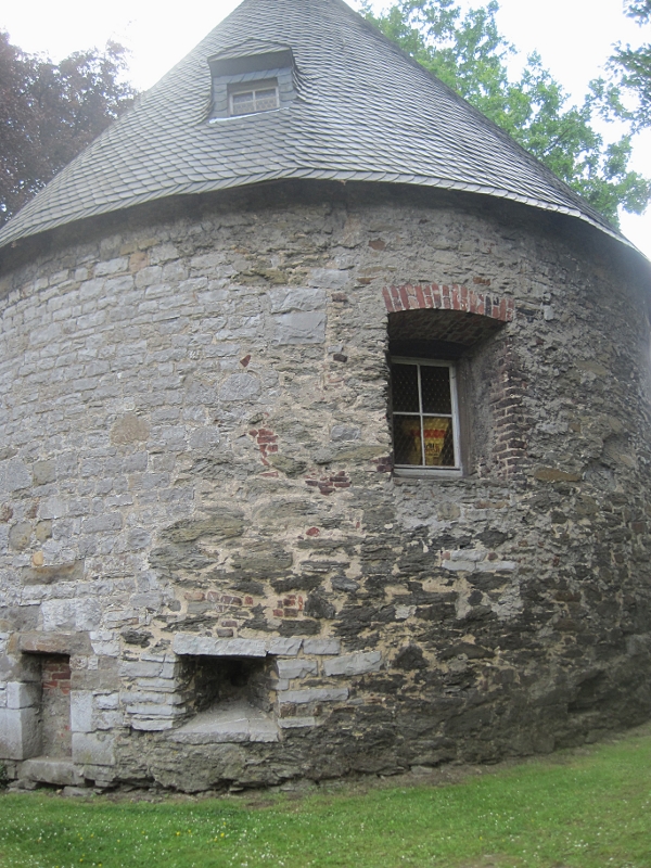 Schloss Hardenberg Batterieturm hinten links