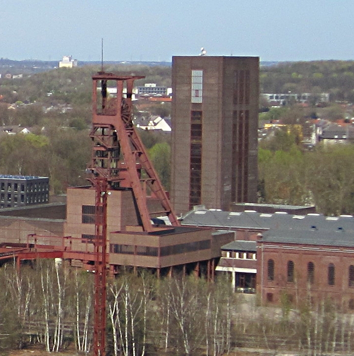 Weltkultur Erbe - Zeche Zollverein in Essen - Malaokowturm