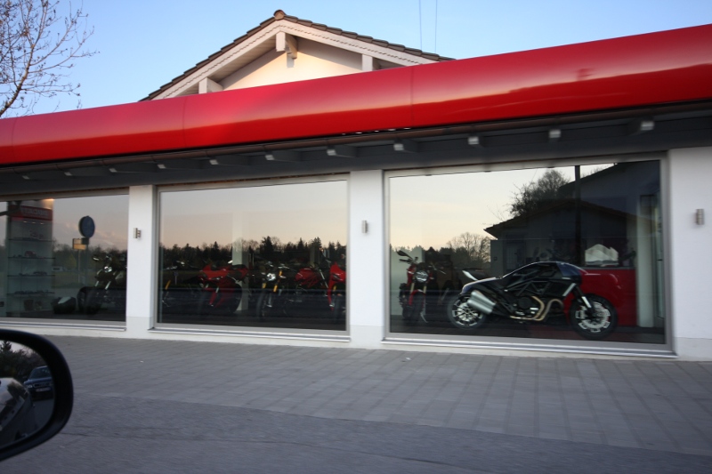 Ducati Motorräder in Pullach