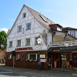 Landhotel Drei Kronen - Hauptstr. 6-8 in 91325 Adelsdorf