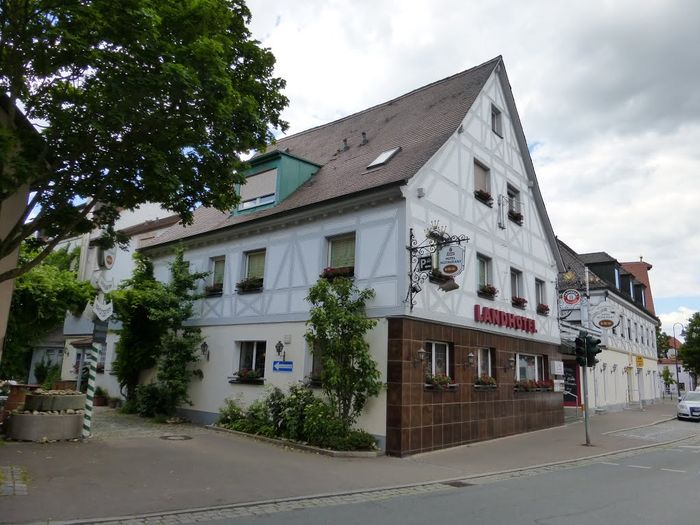 Drei Kronen Landhotel in Adelsdorf
