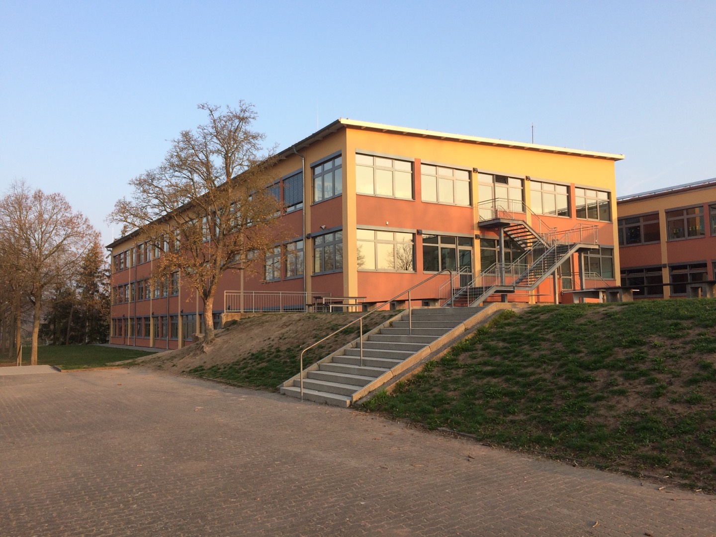 Bild 1 Johannes-Obernburger-Mittelschule Obernburg a.Main in Obernburg a.Main