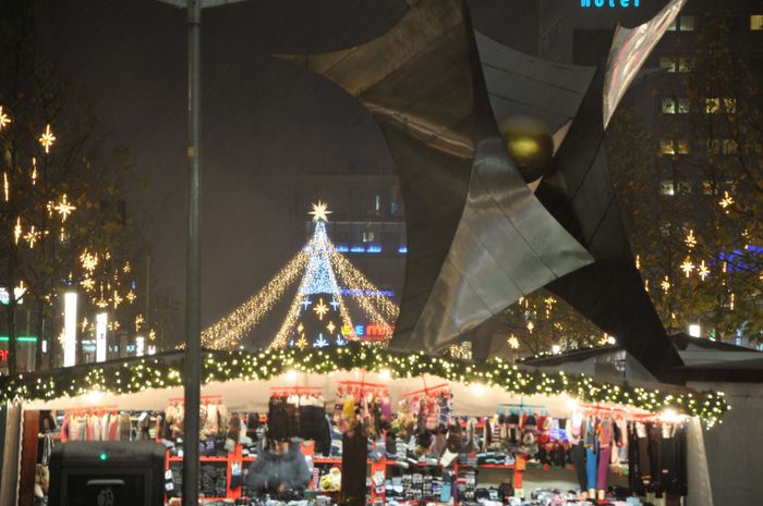 Dresdner Winterlichter - Weihnachtsmarkt auf der Prager Straße