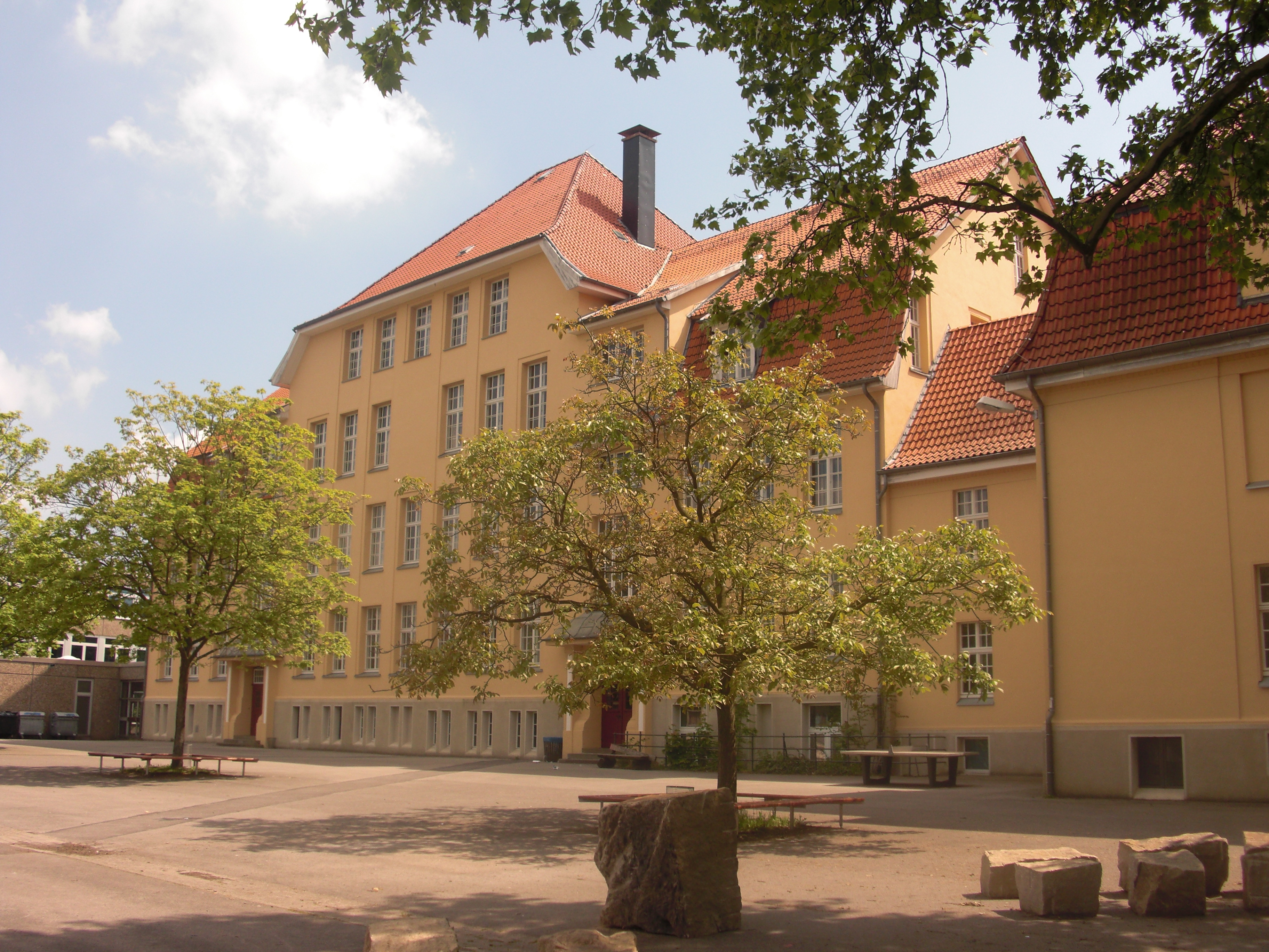 Gymnasium Waldstrasse