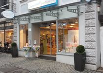 Bild zu Neustadt Parfümerie, Kosmetik, Schmuck